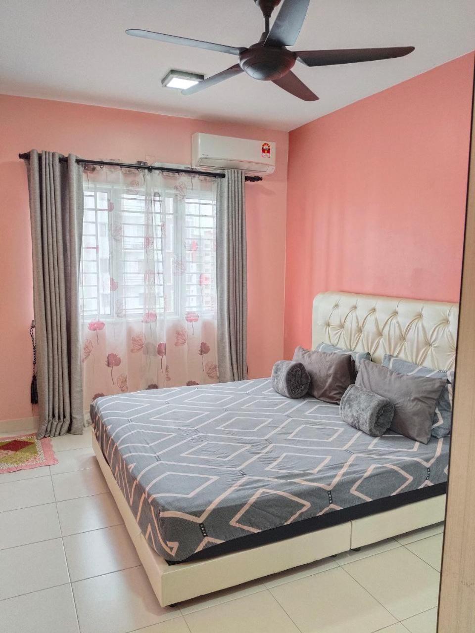 Nena Homestay Setia Alam, Air Conditioned, High Speed Internet Шах-Алам Екстер'єр фото